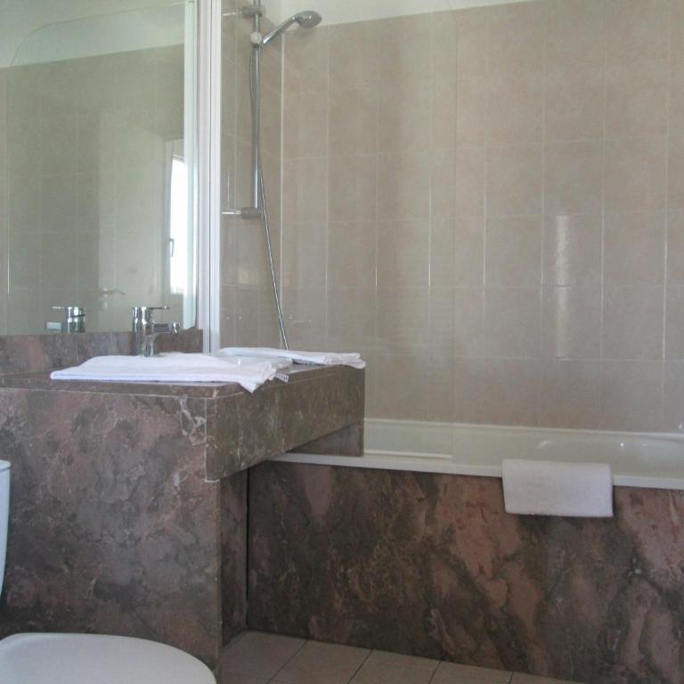 Résidence Mer & Golf Sokoburu - Appartement 2 Chambres (6 Adultes) - Côté Port ou Piscine - 5