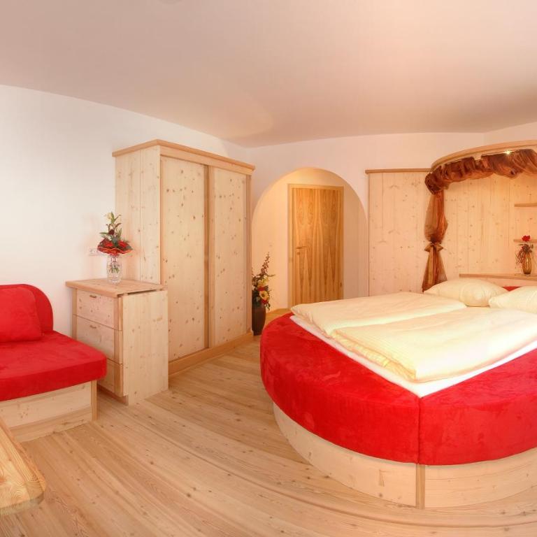 Bed & Breakfast Landhaus Strasser - Doppelzimmer mit Balkon - 2