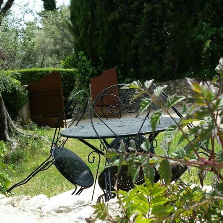 Le mas des biches - Maison 3 Chambres - 28