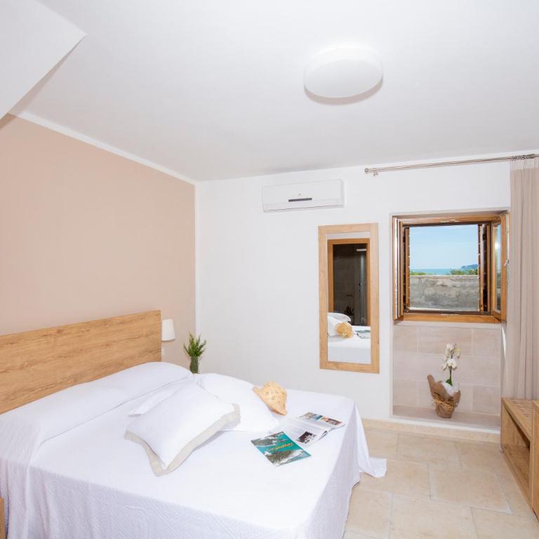 Hotel Punta San Francesco - Camera Matrimoniale Superior - 6