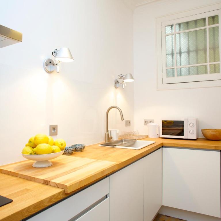 BarcelonaForRent The Claris Suites I - Two-Bedroom Apartment with Balcony - 71