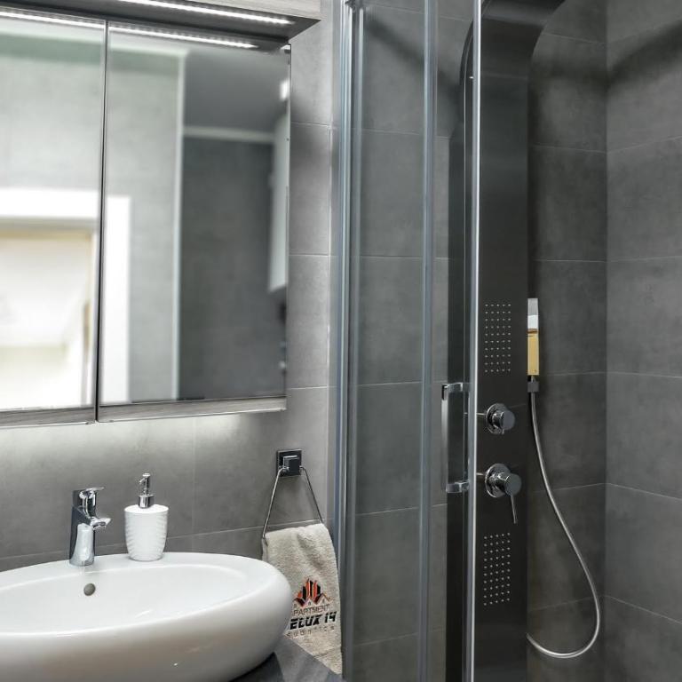 Apartment Delux 14 - Two-Bedroom Apartment - 41