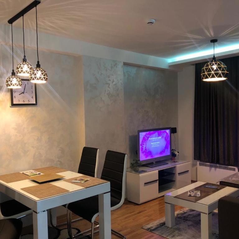 apartman Kraljevi čardaci Sadikovic sa garažom - Apartment with Mountain View - 51