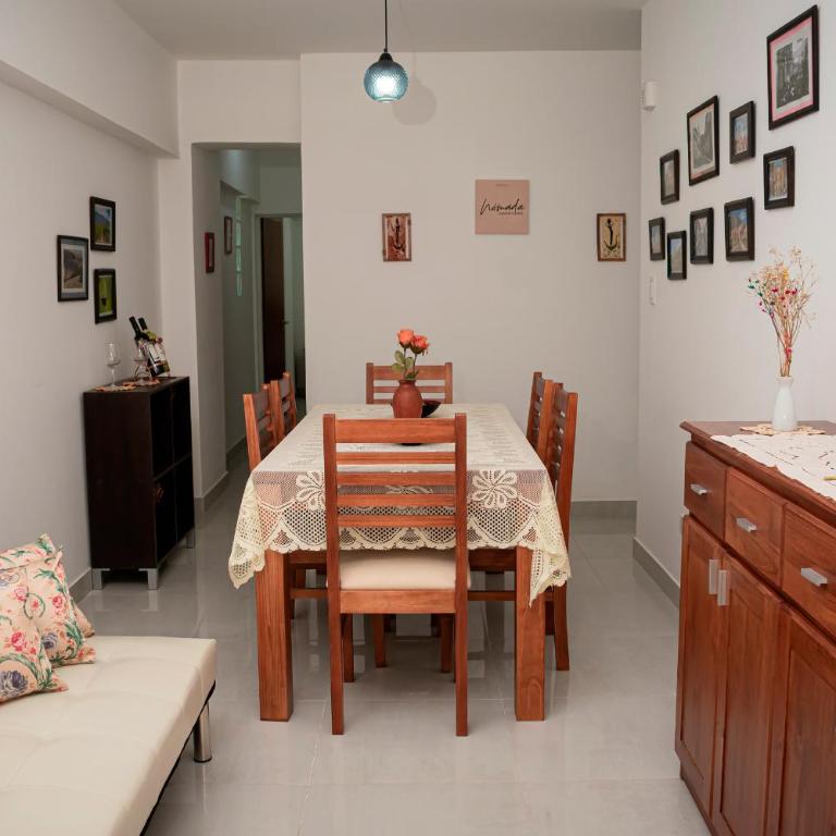 Departamento en calle principal, cómodo, hasta 4. - Apartamento de 2 dormitorios - 18
