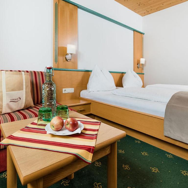 Hotel Langeck - Doppelzimmer mit Balkon - 9