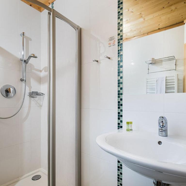 Hotel Langeck - Doppelzimmer mit Balkon - 6