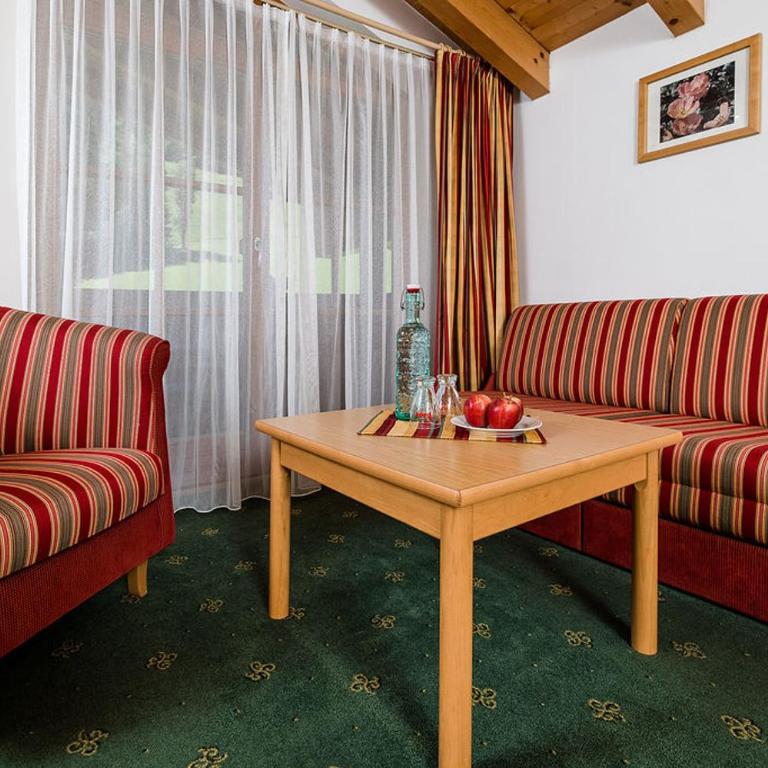 Hotel Langeck - Familienzimmer mit Balkon - 6