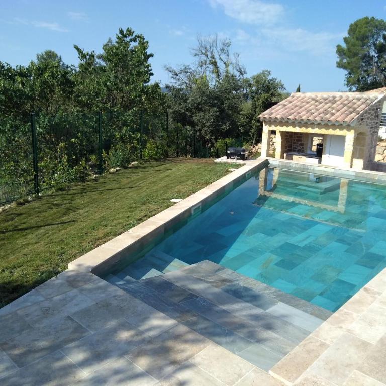 Lorgues jacuzzi spa privatif et piscine - Maison 1 Chambre - 1