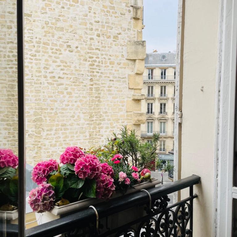 Two-Bedroom Apartment Champs-Elysées - Appartement 2 Chambres - 7