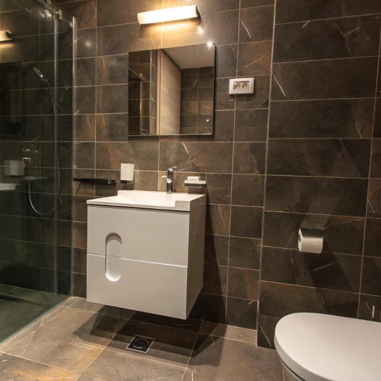 LuxBeachFront - Apartman s 1 Spavaćom Sobom i Pogledom na More - 23