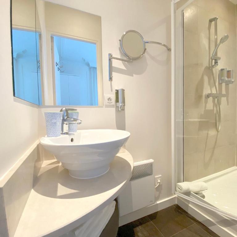 La Villa Paris - B&B - Chambre Double Classique - 7