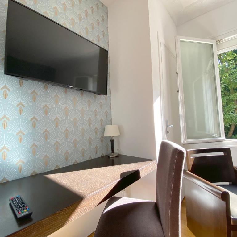 La Villa Paris - B&B - Chambre Lit King-Size avec Baignoire Spa - 4