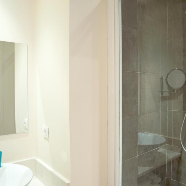 La Villa Paris - B&B - Chambre Double Standard - 5