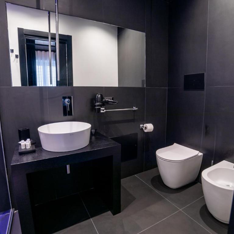 Maximum hub suite&spa - Camera Queen con Vasca Idromassaggio - 14