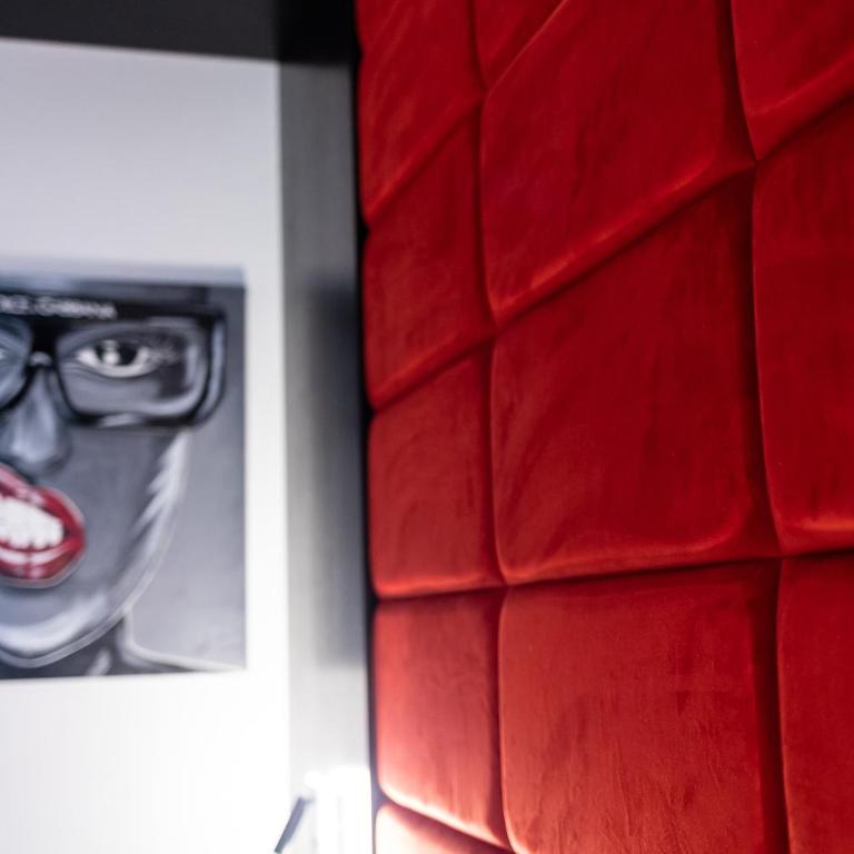 Maximum hub suite&spa - Camera Queen con Vasca Idromassaggio - 13
