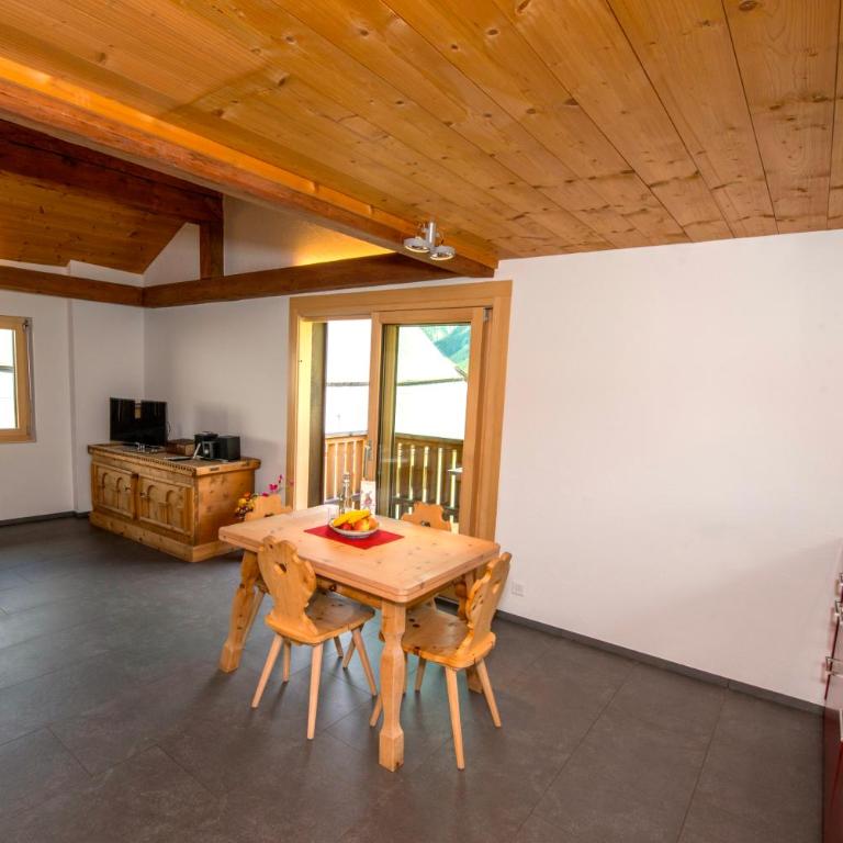 Chasa Tablà Guarda - Apartment mit 1 Schlafzimmer "Sura" - 4