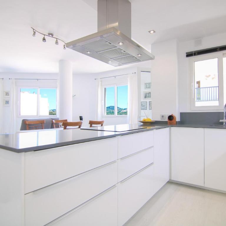 Apartamento con piscina en el centro de Calpe - PUEBLOMAR - Apartamento de 3 dormitorios - 2