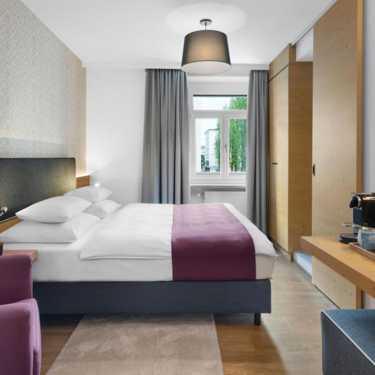 Alpen Hotel München - Deluxe Doppelzimmer Alpenchic - 7