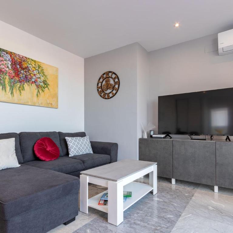 City Center Deluxe Sky View by Valcambre - Apartamento con terraza - 17