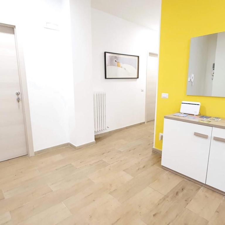 Comfy Vito Rooms with Ensuite and Parking - Bari Policlinico - Double Room with Private Bathroom - 5