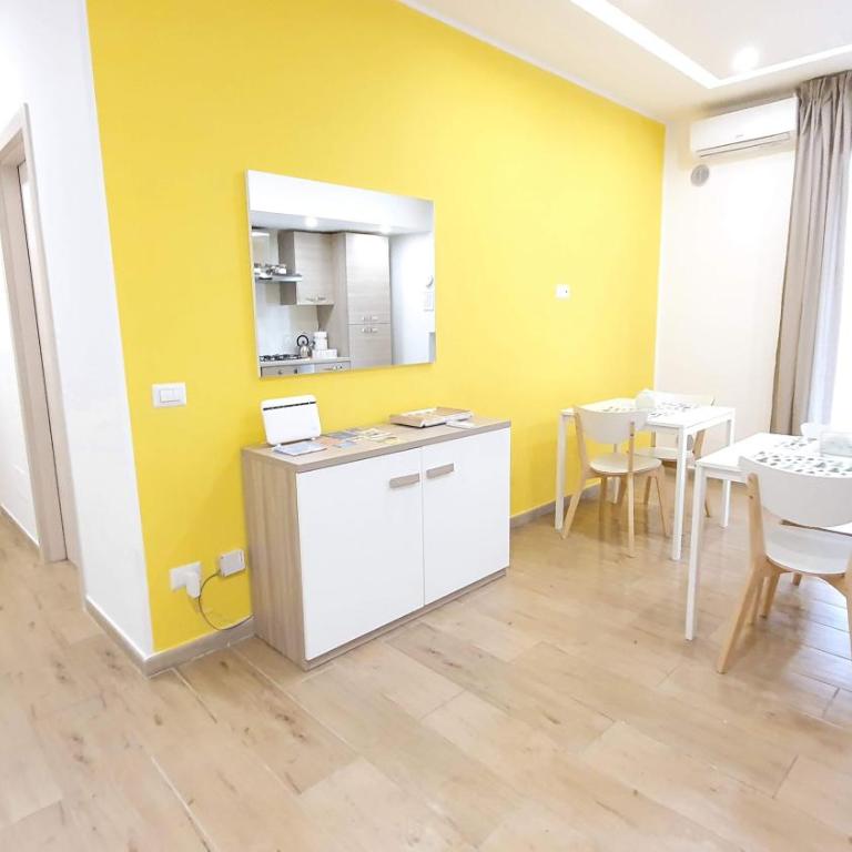 Comfy Vito Rooms with Ensuite and Parking - Bari Policlinico - Double Room with Private Bathroom - 3