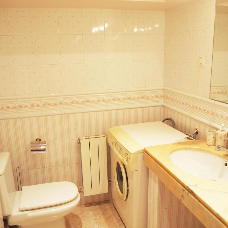 Saromar I Apartament amb gran terrassa, per 6 persones a 5 minuts de la Platja Gran - Apartamento con terraza - 23