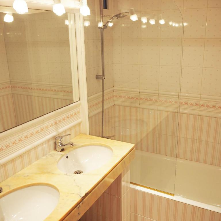 Saromar I Apartament amb gran terrassa, per 6 persones a 5 minuts de la Platja Gran - Apartamento con terraza - 22