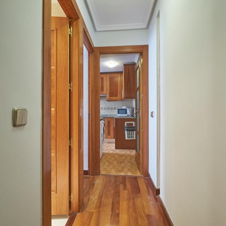 Apartamentos Madrid Atocha - One-Bedroom Apartment - 2