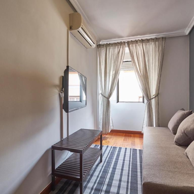 Apartamentos Madrid Atocha - One-Bedroom Apartment - 6