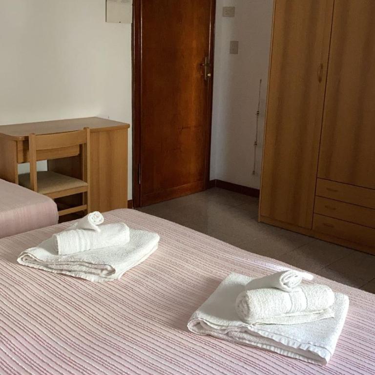 Hotel Villa Sorci - Camera Tripla con Bagno Privato - 6