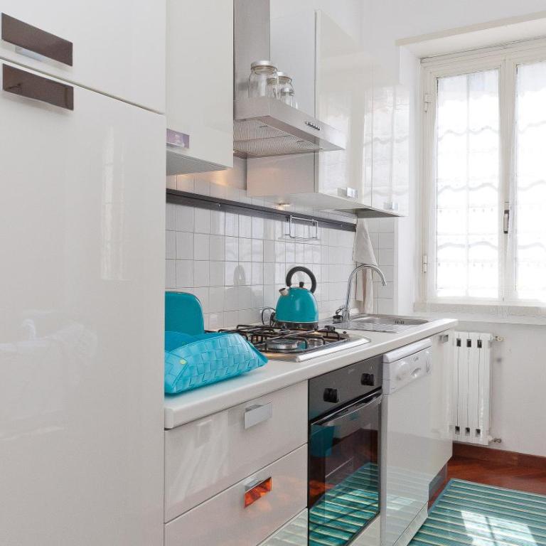 Pateras Flower-Rental in Rome - Appartamento con 2 Camere da Letto - 18