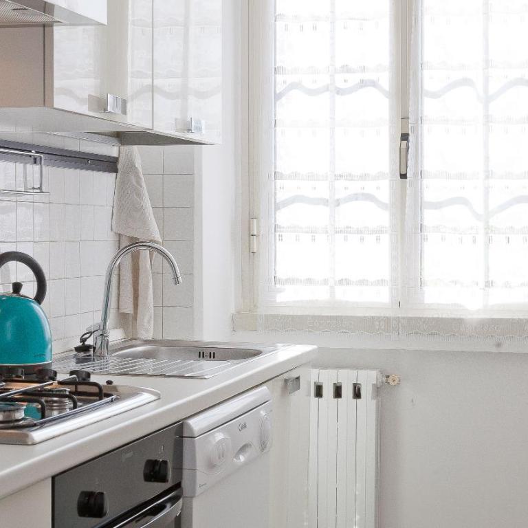 Pateras Flower-Rental in Rome - Appartamento con 2 Camere da Letto - 21