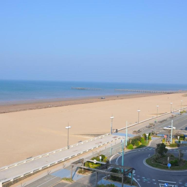 Mobile Home - Sleeps 4 - Parking - Family Pools - Chambre Double - Vue sur Parc - 27