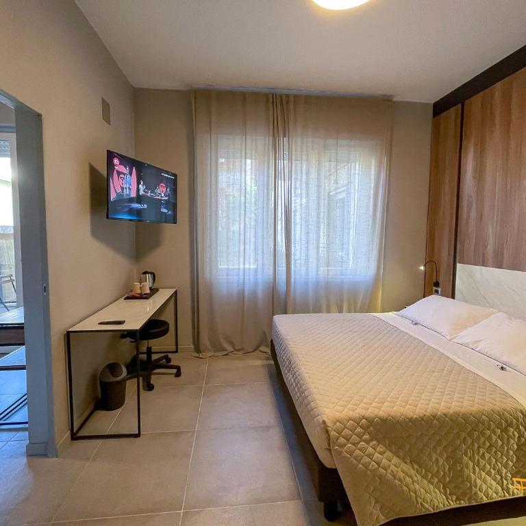 Florian Home - Camera Familiare con Bagno Privato - 4