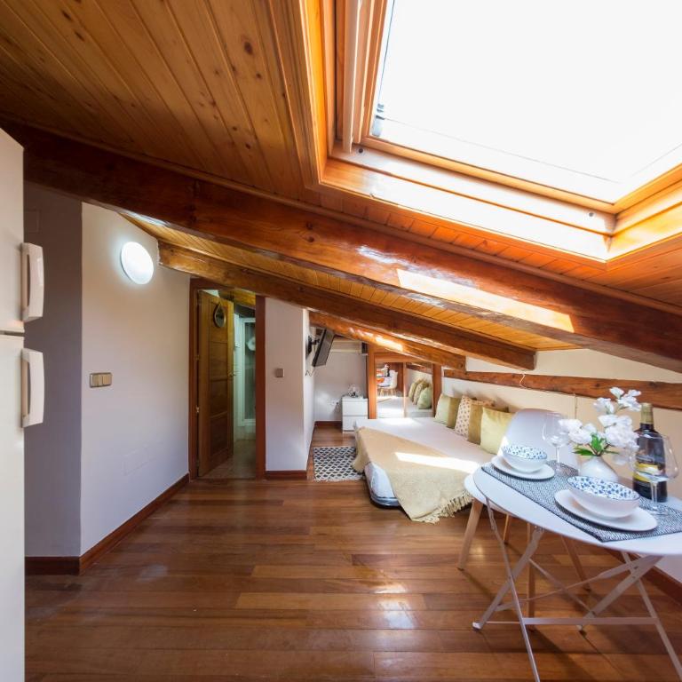 Apartamentos Madrid Atocha - Standard Studio - 7