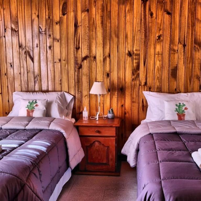 Hotel Lago del Desierto - Twin Room with Private Bathroom - 1