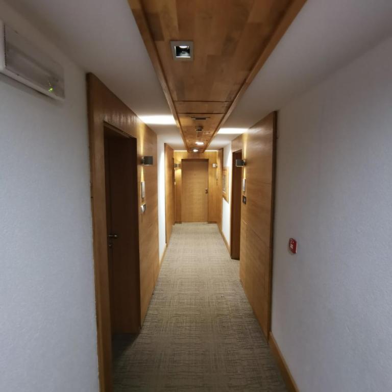 Apartman 107 in Aparthotel Vučko Jahorina - Ski & relax - private host - Apartment - 3