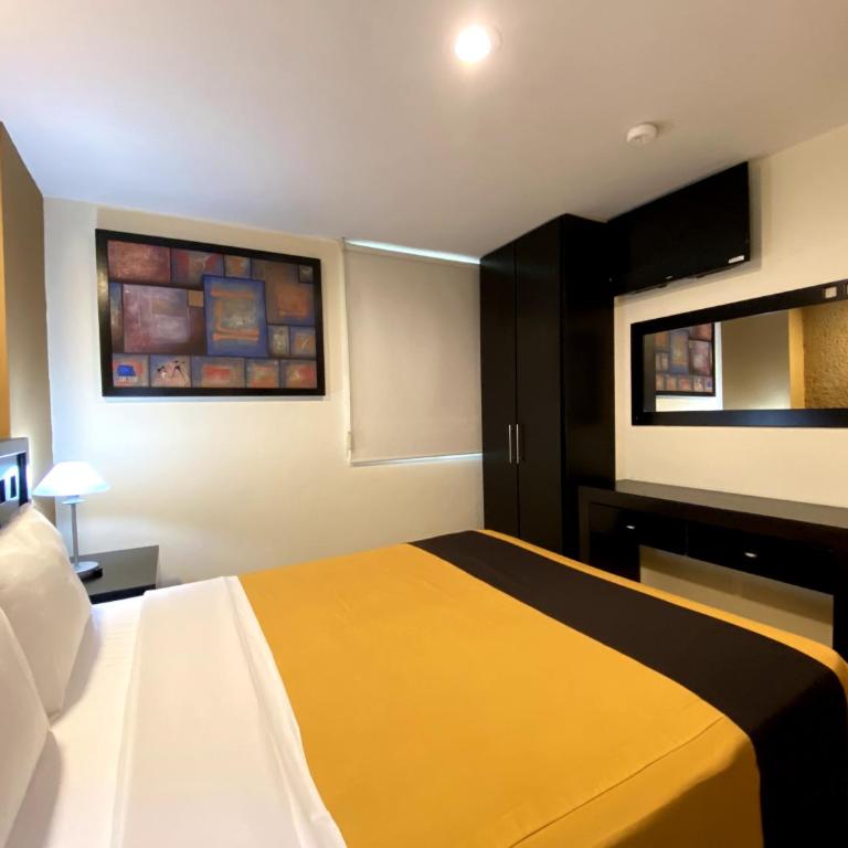 Hotel Escala Puebla Centro - Habitación con cama extragrande. - 10