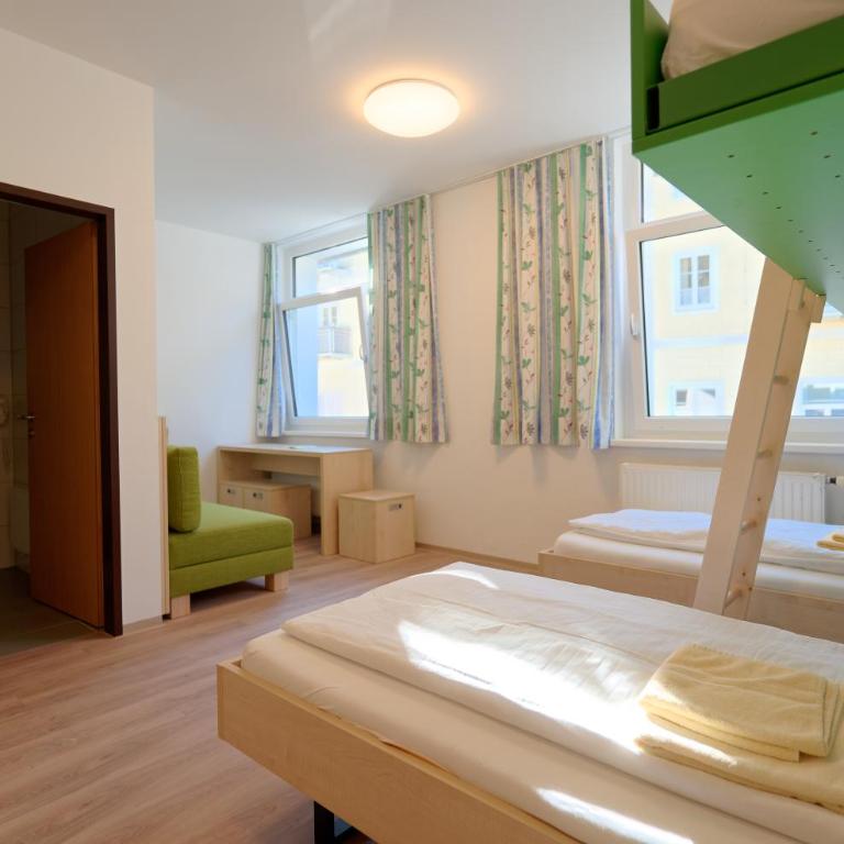 Jugendgästehaus Bad Ischl - Standard Vierbettzimmer - 3