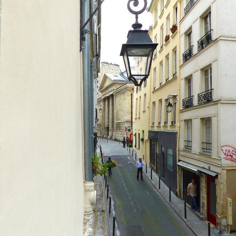Real Parisian apartment with 2 bedrooms and AC - Appartement 2 Chambres - 21