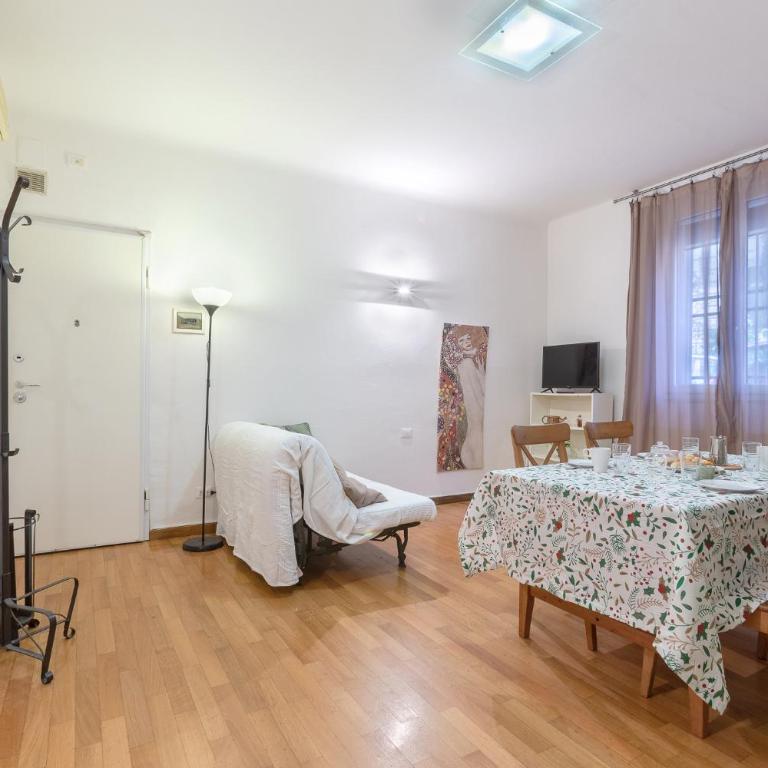 GuestHost - Cozy Apartment near Margherita Gardens! - One-Bedroom Apartment - 7
