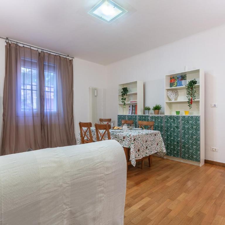 GuestHost - Cozy Apartment near Margherita Gardens! - One-Bedroom Apartment - 5