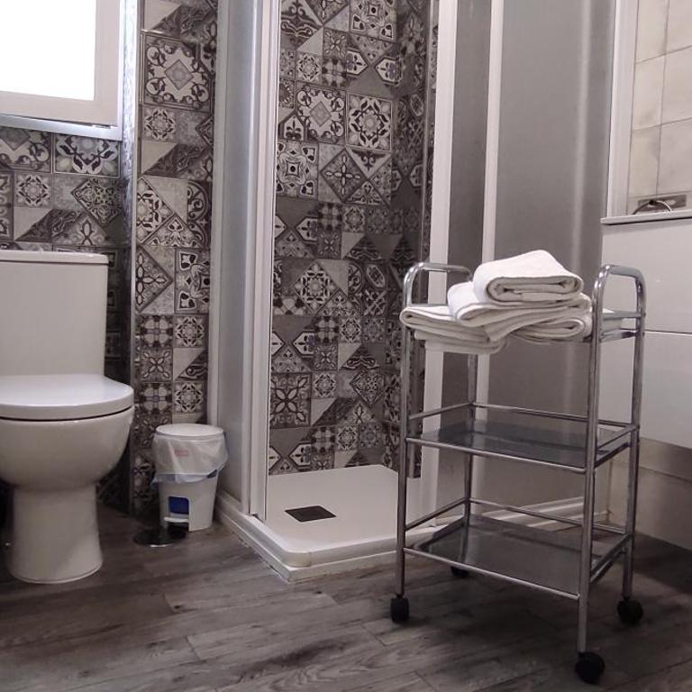 Cedran Granada Apartamento - Three-Bedroom Apartment - 22