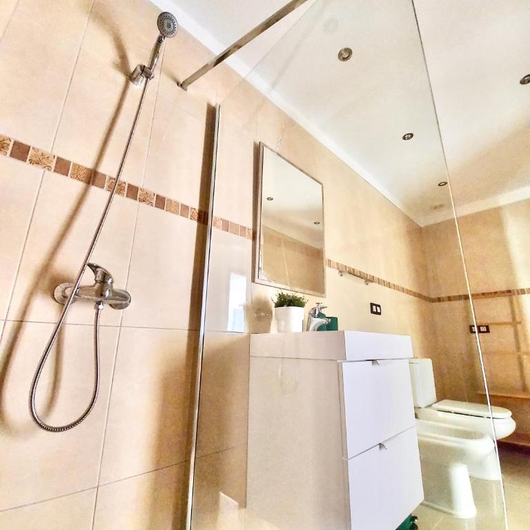 AROMAS Suites Attic - Apartamento Deluxe - 23