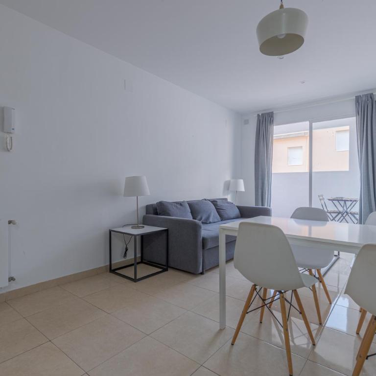 FUN BUILDING APARTMENTS by HOMEABOUT - Superior 2BR 2BT & Private Exterior Balcony - 22