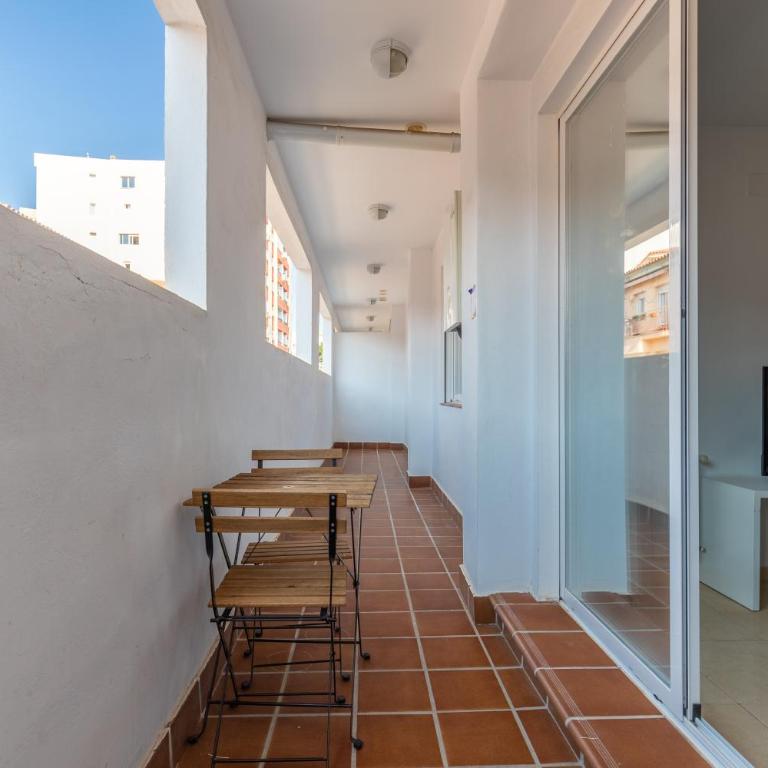 FUN BUILDING APARTMENTS by HOMEABOUT - Superior 2BR 2BT & Private Exterior Balcony - 20