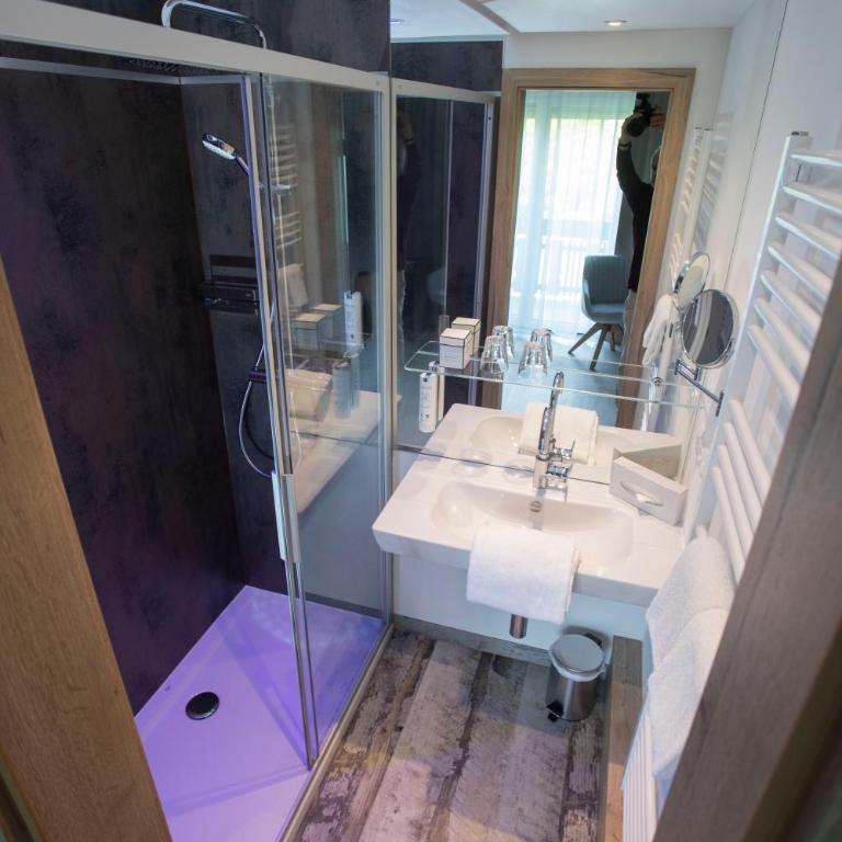 Landhotel Rosentaler Hof - Doppelzimmer mit Balkon - 4