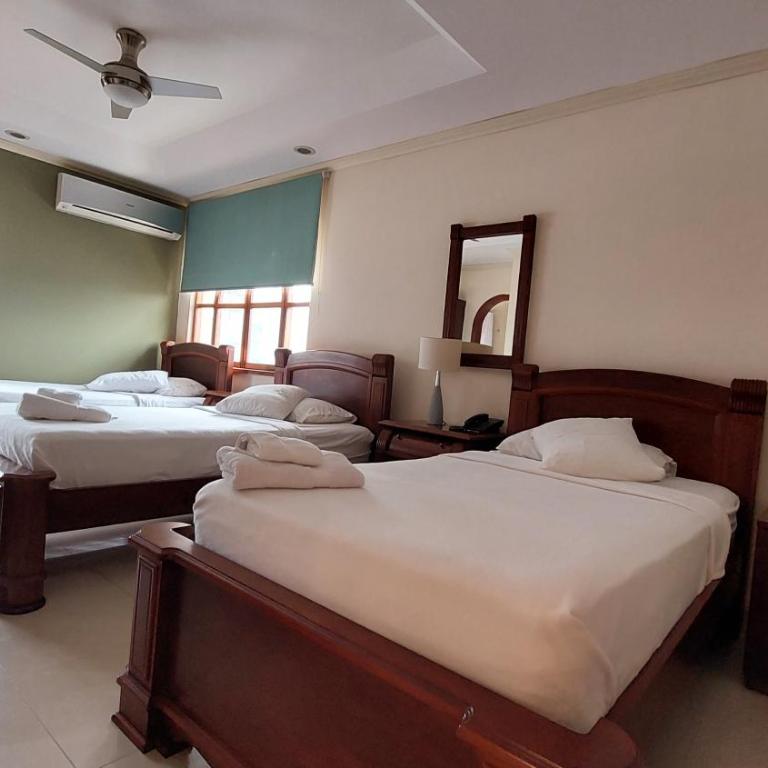 Hotel Voyager Manta - Habitación Triple Deluxe - 3