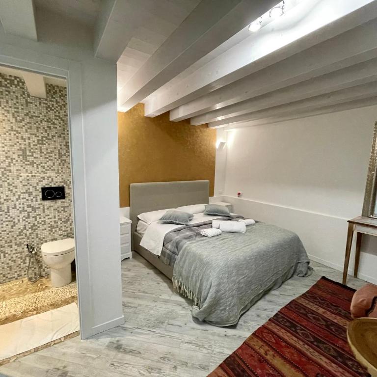 Hayez Rooms - Camera Matrimoniale con Bagno Privato - 3