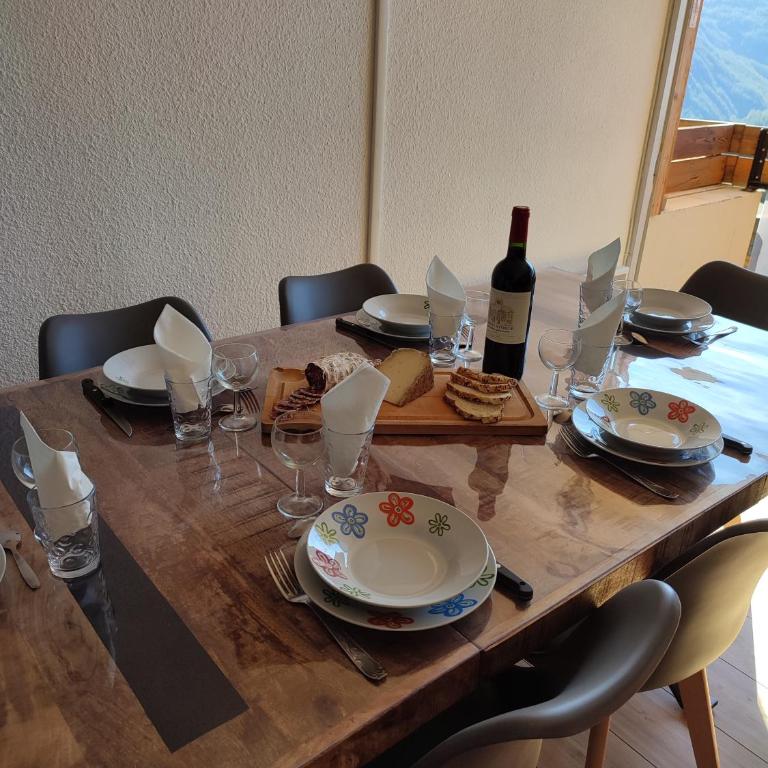 LE COSY aux pieds des pistes appartement avec balcon PLEIN CENTRE - Appartement 1 Chambre - 13